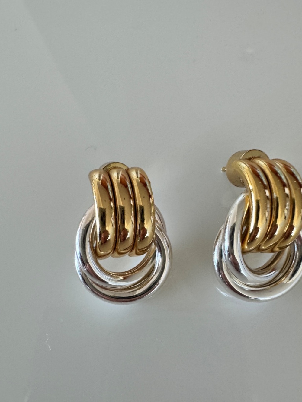 Heaven Mayhem Baby Knot Earrings - Picture 5 of 6
